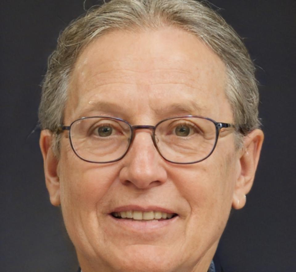 Hansol Baek, Finance Director at manufacturing company